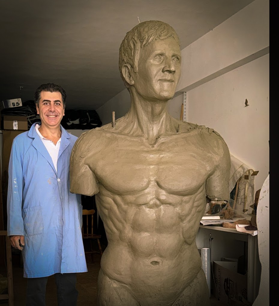 Ritratto scultoreo monumentale in lavorazione nello Studio d’Arte Violi